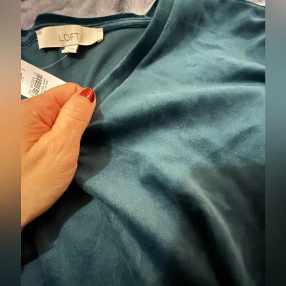 LOFT Hunter Green/Teal Velour Blouse NWT - Picture 6 of 6